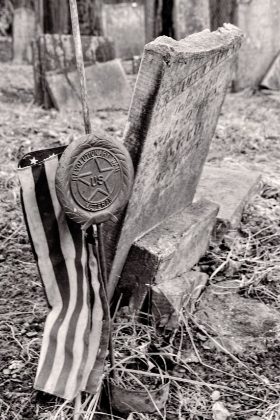 ForgottenNikon D5100, Sigma 17-70mm f/2.8-4, 1/15s, 38mm, f/8, ISO 400