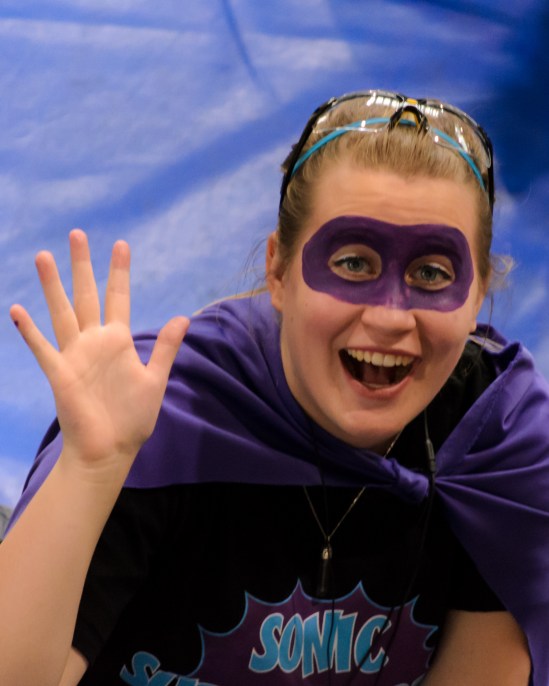 Hi Dad! Nikon D5100, Nikkor 55-200mm f/4-5.6, 1/80s, 200mm, f/5.6, ISO 3200