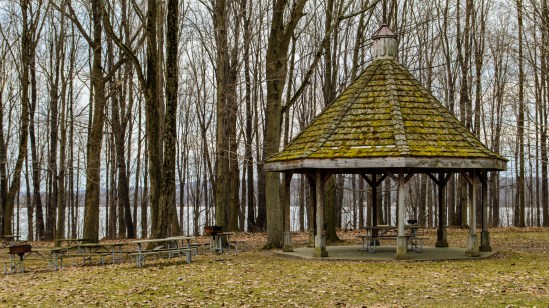 Green Tiles Nikon D5100, Sigma 17-70mm f/2.8-4, 1/200s, 35mm, f/8, ISO 200