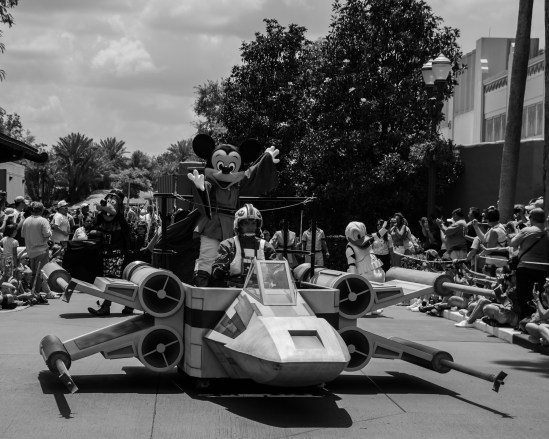 Jedi Mickey Nikon D5100, Sigma 17-70mm f/2.8-4, 1/400s, 46mm, f/5.6, ISO 100