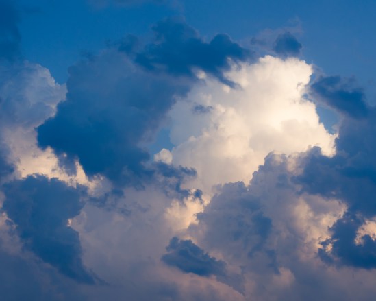 Blues Nikon D5100, Nikkor 55-200mm f/4-5.6, 1/125s, 55mm, f/11, ISO 400