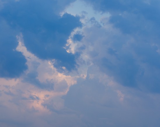 Blue Sunset Nikon D5100, Nikkor 55-200mm f/4-5.6, 1/80s, 80mm, f/11, ISO 400