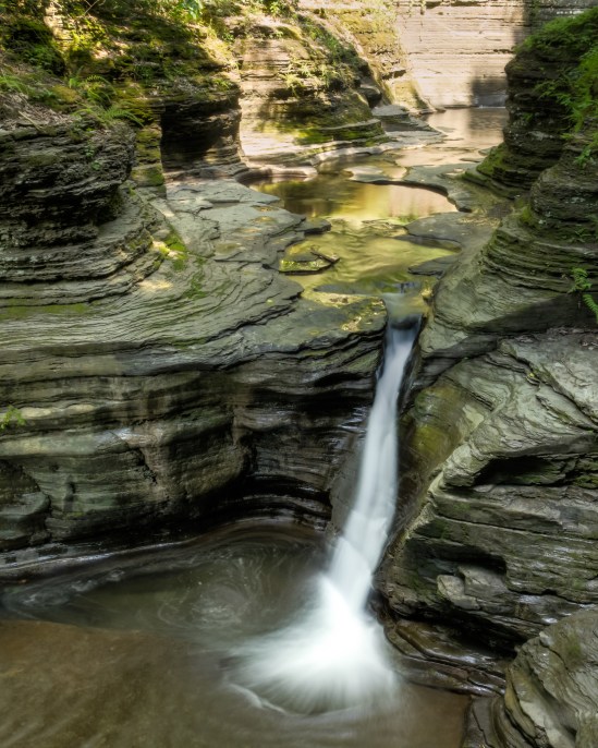 Layers Nikon D5100, Sigma 17-70mm f/2.8-4, (1/2, 2, 8s bracket), 24mm, f/20, ISO 100