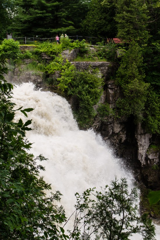 Turbulence Running Nikon D5100, Sigma 17-70mm f/2.8-4, 1/200s, 35mm, f/8, ISO 100