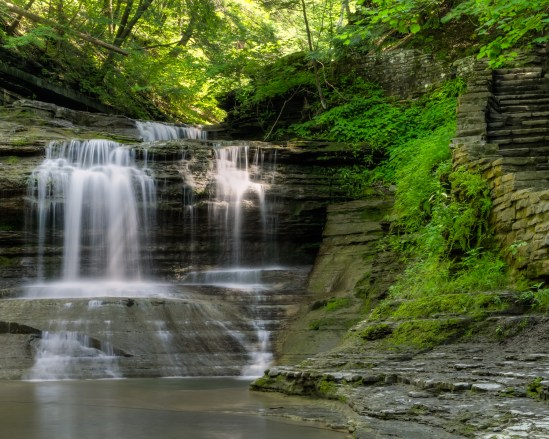 Up Close Nikon D5100, Sigma 17-70mm f/2.8-4, (0.8, 2, 5s bracket), 38mm, f/20, ISO 100