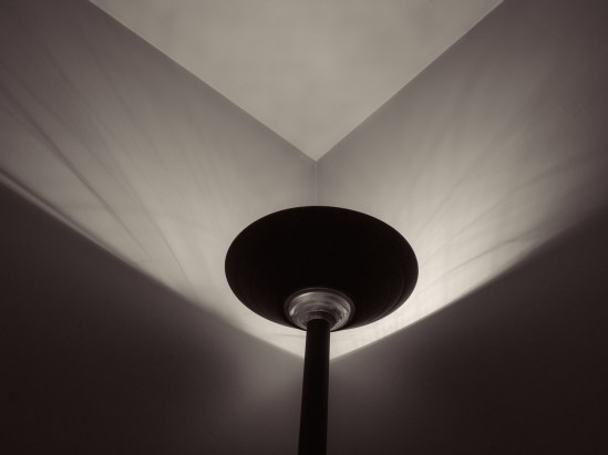 Light Olympus E-P3, Olympus 14-42mm f/3.5-5.6, 1/30s, 14mm, f/5.6, ISO 400