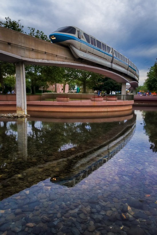 Around the Bend Nikon D5100, Sigma 17-70mm f/2.8-4, 1/200s, 17mm , f/8, ISO 800
