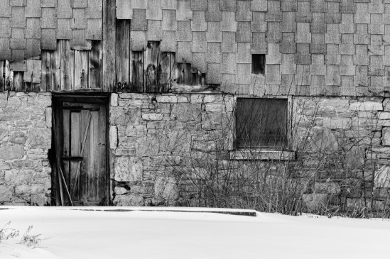 Barn Door Nikon D5100, Nikkor 55-200mm f/4-5.6, 1/250s, 165mm, f/8, ISO 200