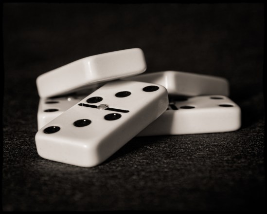 Dominos Nikon D5100, Sigma 17-70mm f/2.8-4, 8s, 70mm, f/8, ISO 200