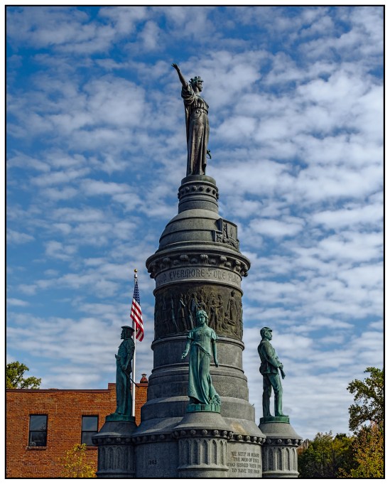 Soldiers and Sailors Nikon D5100, Nikkor 24-85mm f/3.5-4.5, 1/400, 29mm, f/8, ISO 200