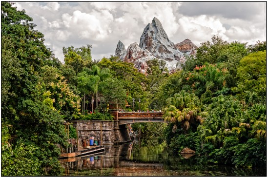 Looking East Nikon D5100, Nikkor 55-200mm f/4-5.6, 1/1250s, 85mm, f/5.6, ISO 400