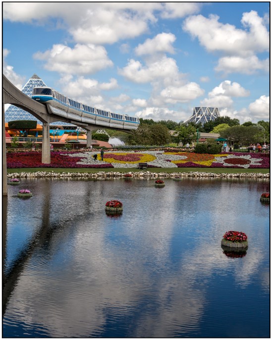Blue Land Nikon D7100 , Sigma 17-70mm f/2.8-4, 1/400s, 26mm, f/11, ISO 200