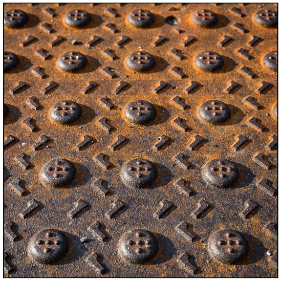 iheartchallenge-circles Nikon D7100, Sigma 17-70mm f/2.8-4, 1/250s, 35mm, f/8, ISO 200