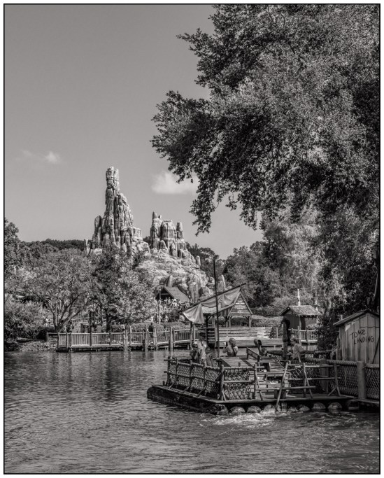 Nikon D7100, Nikkor 24-85mm f/3.5-4.5, 1/640s, 44mm , f/8, ISO 200