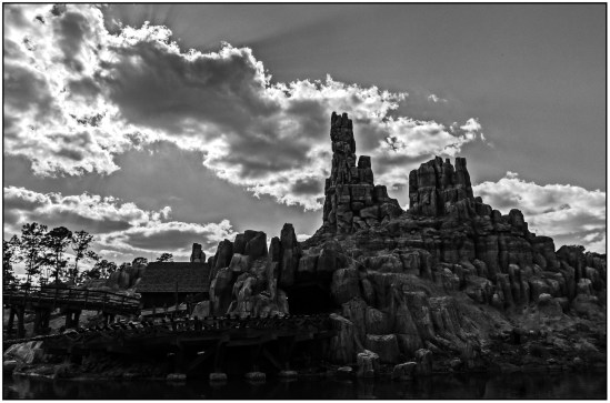 Dark Thunder Nikon D5100, Sigma 17-70mm f/2.8-4, 1/1600s, 17mm, f/8, ISO 200