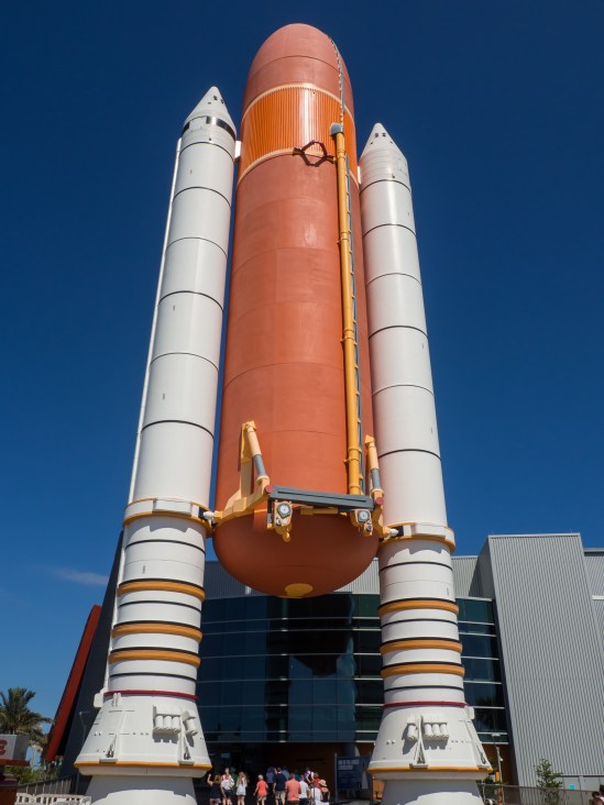 Shuttle External Fuel Tank w/Boosters
