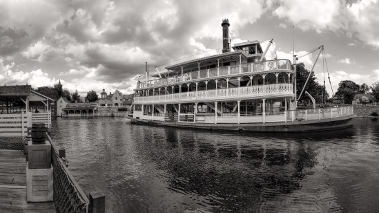 Liberty Belle Pano Nikon D7100, Sigma 17-70mm f/2.8-4, 1/320s, 17mm, f/11, ISO 400, 5 shot portrait pano