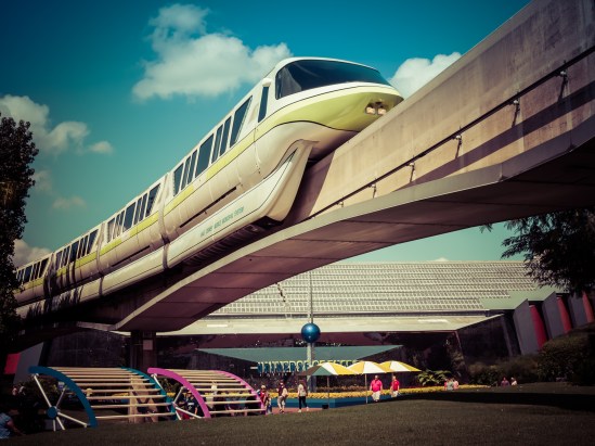 Monorail Energy Olympus OM-D E-M10, M. Zuiko 25mm f/1.8, 1/320, f/11, ISO 200